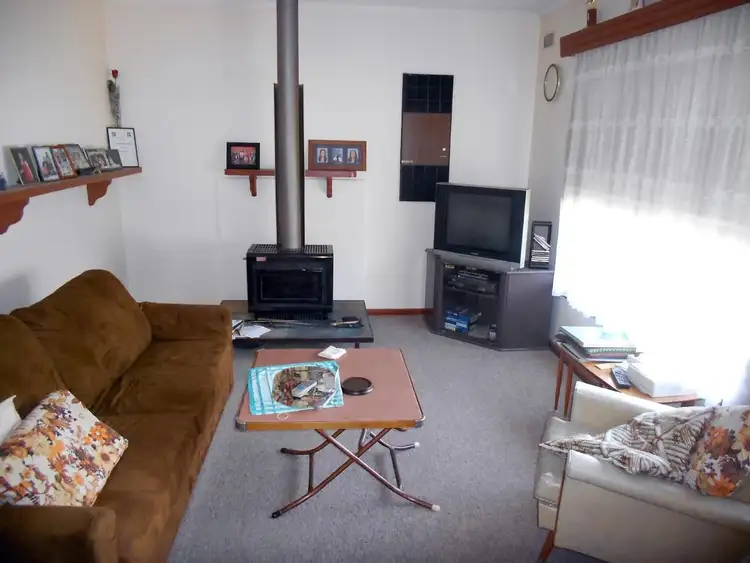 Second view of Homely house listing, 1 Albert Parade, Bordertown SA 5268