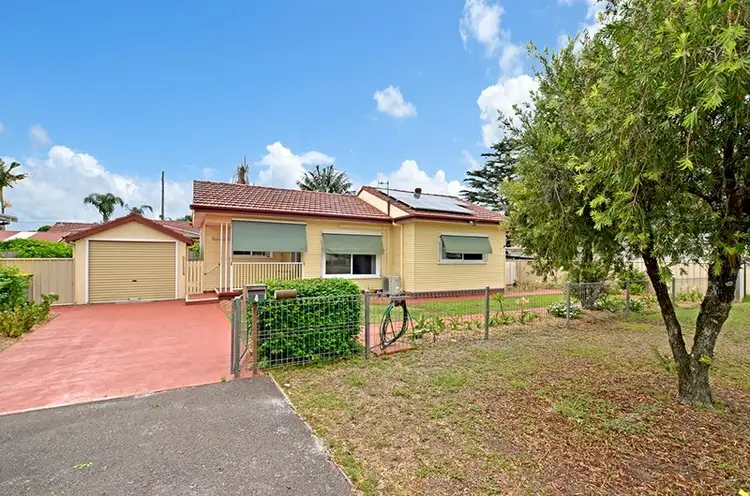 4 Cogra Road, Woy Woy NSW 2256
