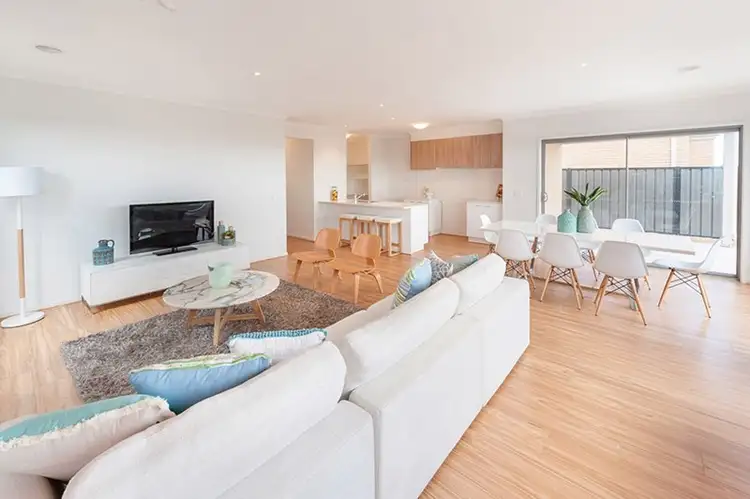 Fifth view of Homely house listing, 42 Scoria Circuit, Craigieburn VIC 3064