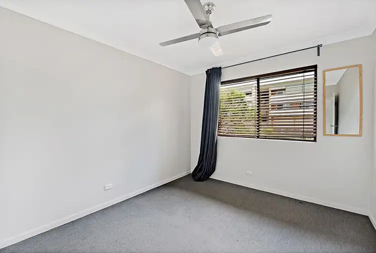 Sixth view of Homely unit listing, 5/70 Kirkland Avenue, Coorparoo QLD 4151