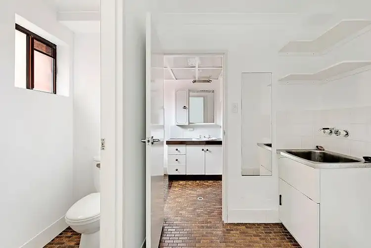 Seventh view of Homely unit listing, 5/70 Kirkland Avenue, Coorparoo QLD 4151