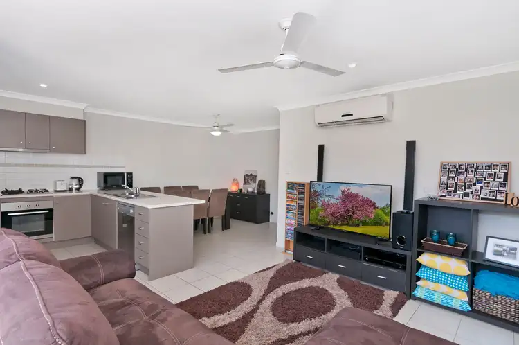 Sixth view of Homely house listing, 2/13 Oakvale Avenue, Holmview QLD 4207