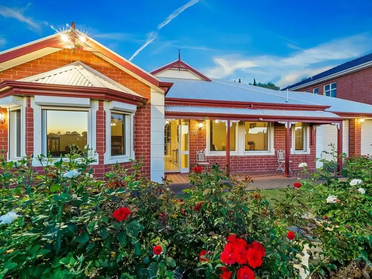 10 Creekview Drive, Walkley Heights SA 5098