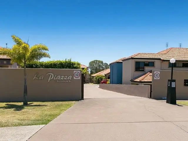 Second view of Homely townhouse listing, 17/2 Barnstaple Street, Torquay QLD 4655