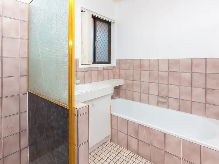 Sixth view of Homely house listing, 2 Lowana Street, Camira QLD 4300