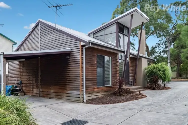 1/3 Ash Grove, Bayswater VIC 3153