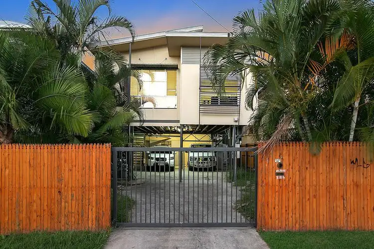 9 Torwood Street, Auchenflower QLD 4066