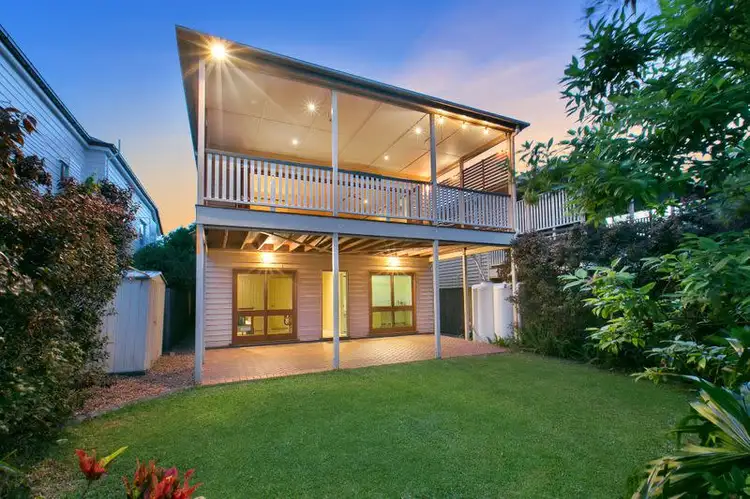 30 Redfern Street, Woolloongabba QLD 4102