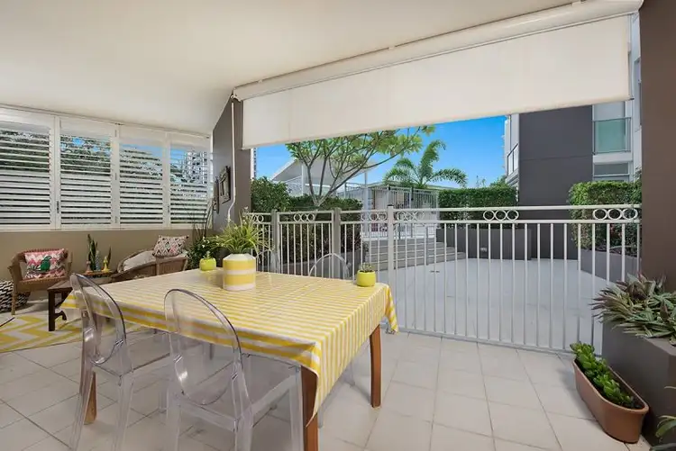 Fifth view of Homely unit listing, 1/93 Landsborough Parade, Golden Beach QLD 4551