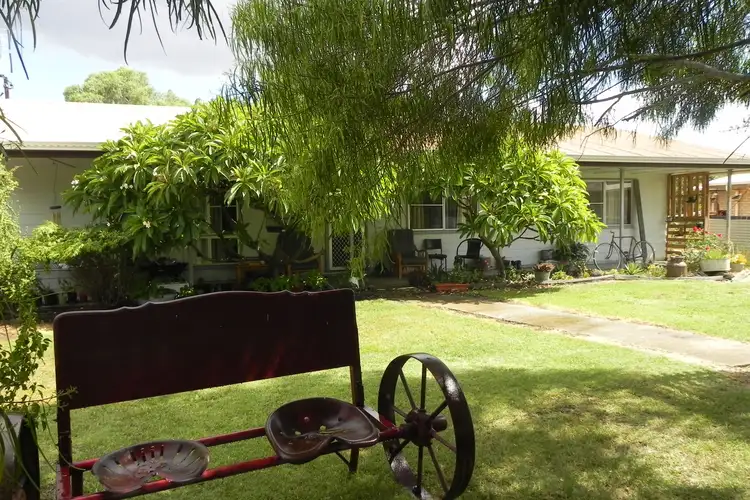 23 John Street, Southbrook QLD 4363