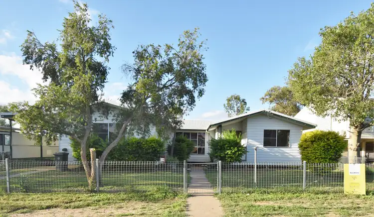 28 Gull Street, Longreach QLD 4730