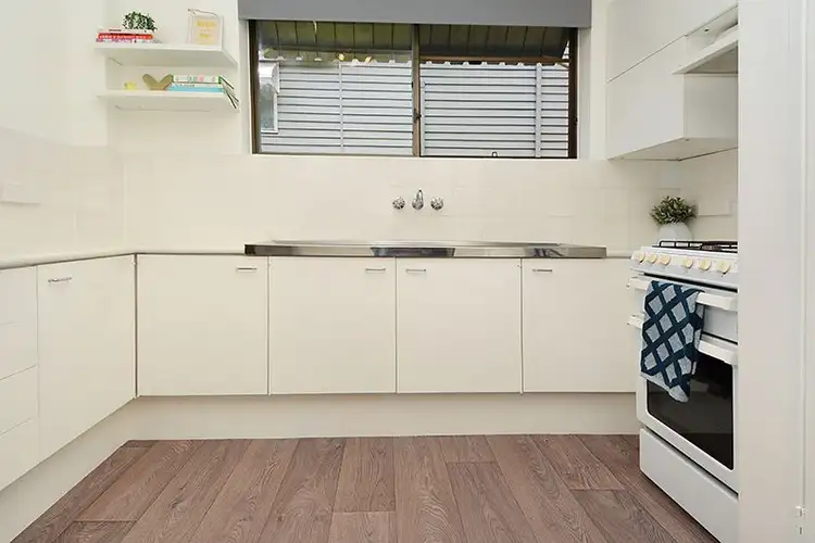 Sixth view of Homely apartment listing, 4/20 Winifred Street, Clayfield QLD 4011