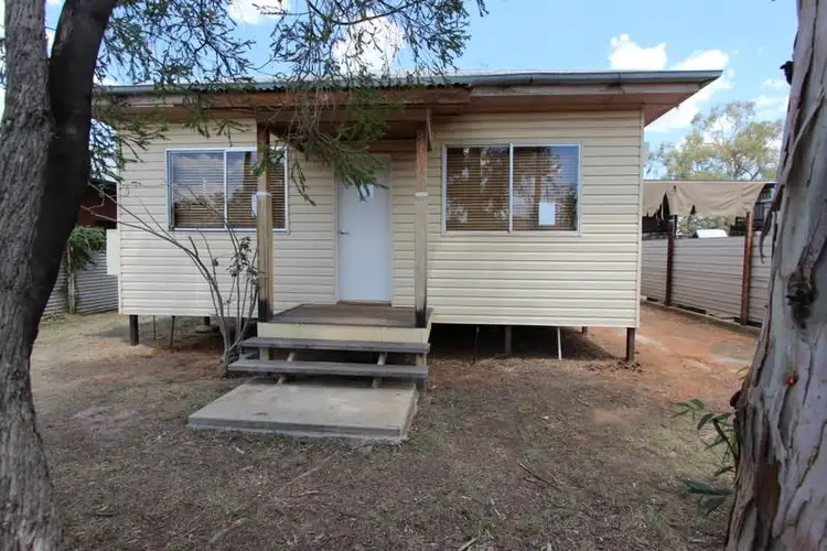 90 Edward Street, Charleville QLD 4470