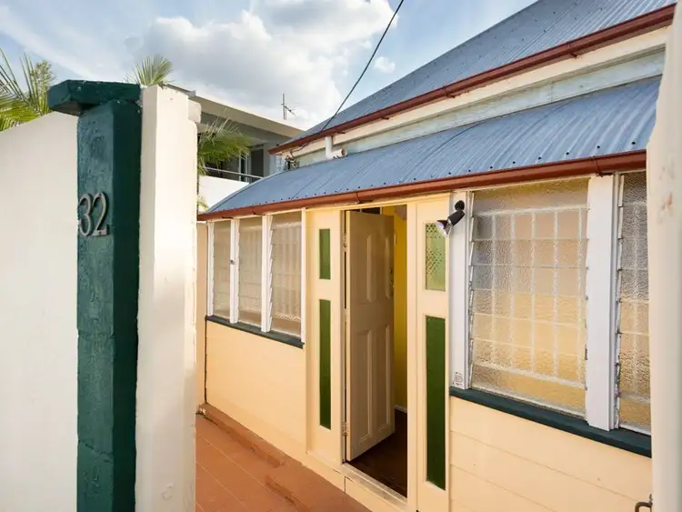 32 Wellington Road, Red Hill QLD 4059