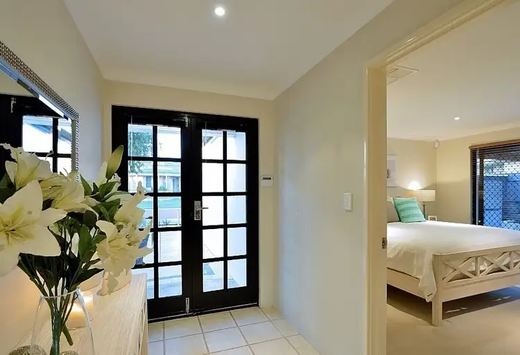 Sixth view of Homely house listing, 3 Malibu Point, Halls Head WA 6210
