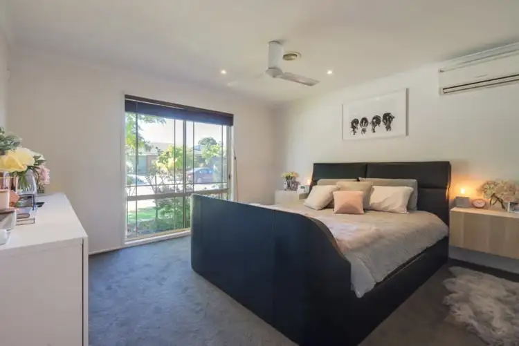 Second view of Homely house listing, 4 Victory Way, Carrum Downs VIC 3201