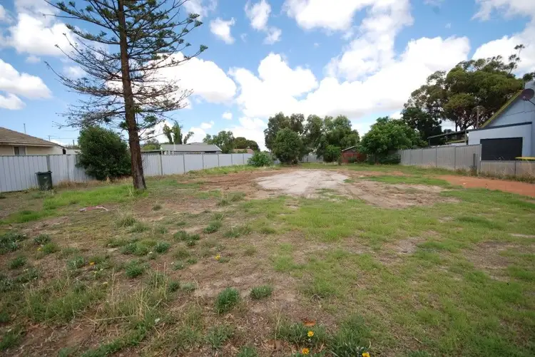 60 Bannister Street, Narrogin WA 6312