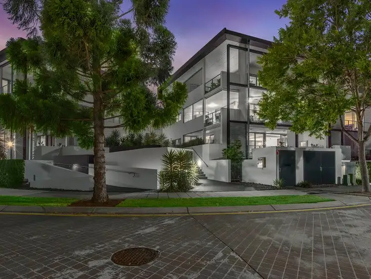 Main view of Homely apartment listing, 34/44 Addison Avenue, Bulimba QLD 4171