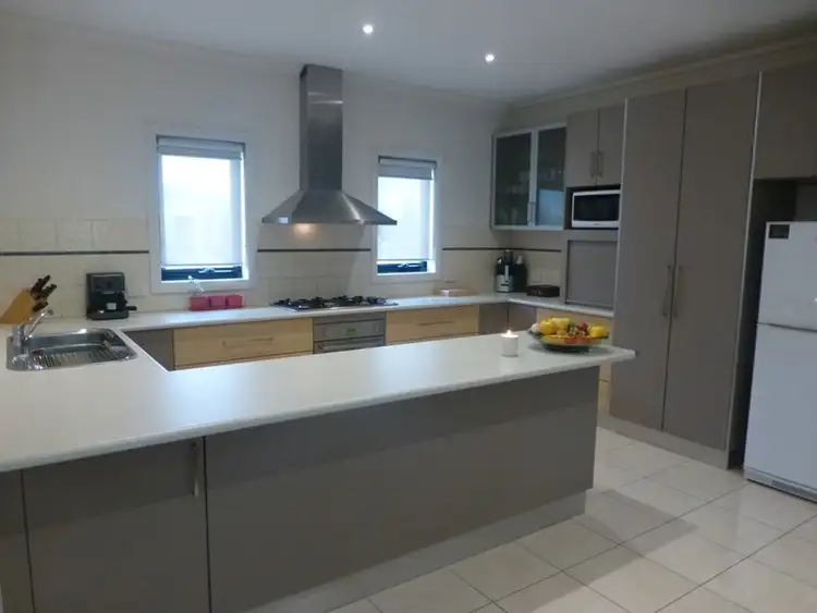 Fourth view of Homely house listing, 2 Coulson Place, Echuca VIC 3564