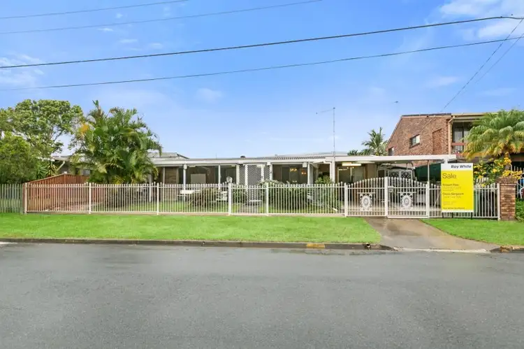 24 Hepworth Street, Arundel QLD 4214