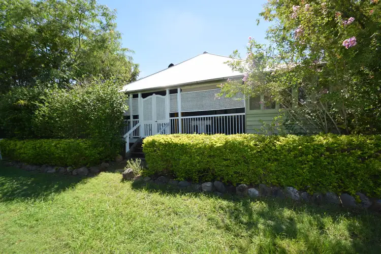 50 Middle Street, Esk QLD 4312