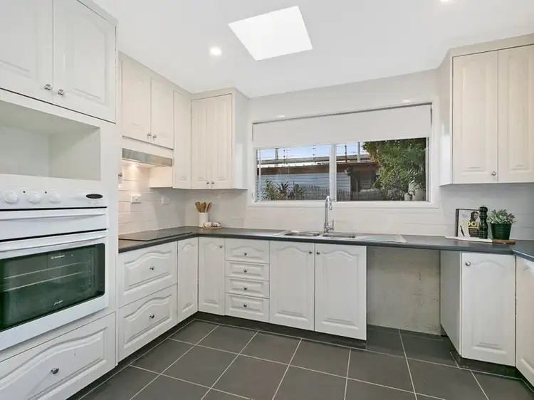 Fifth view of Homely house listing, 9 Roseglen Street, Greenslopes QLD 4120