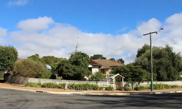 55 Railway Parade, Boyup Brook WA 6244