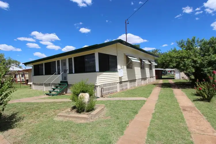 32 Edward Street, Charleville QLD 4470