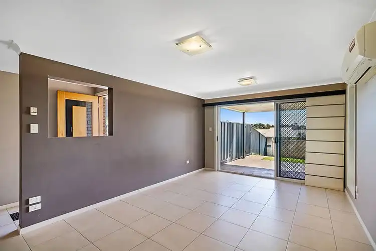 Sixth view of Homely unit listing, Unit 2/208 Stenner Street, Middle Ridge QLD 4350