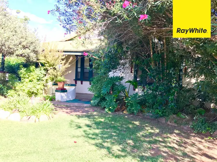 28 Bushman Street, Parkes NSW 2870