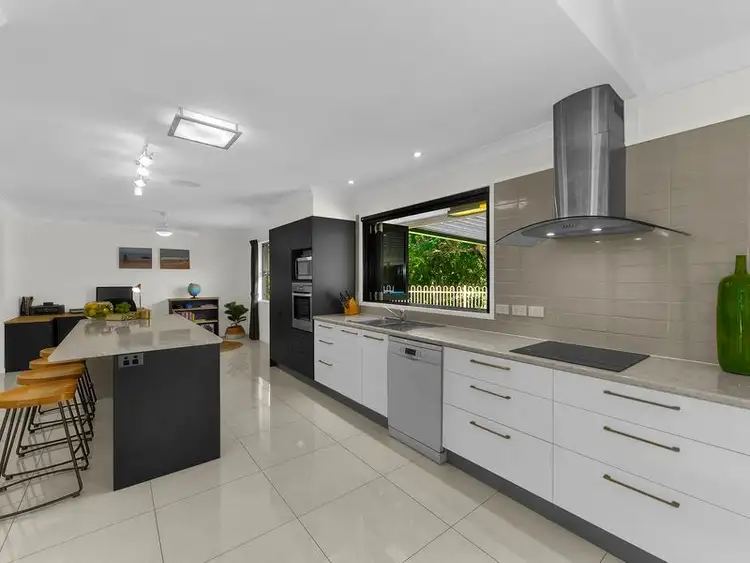 Second view of Homely house listing, 5 Carroo Court, Albany Creek QLD 4035