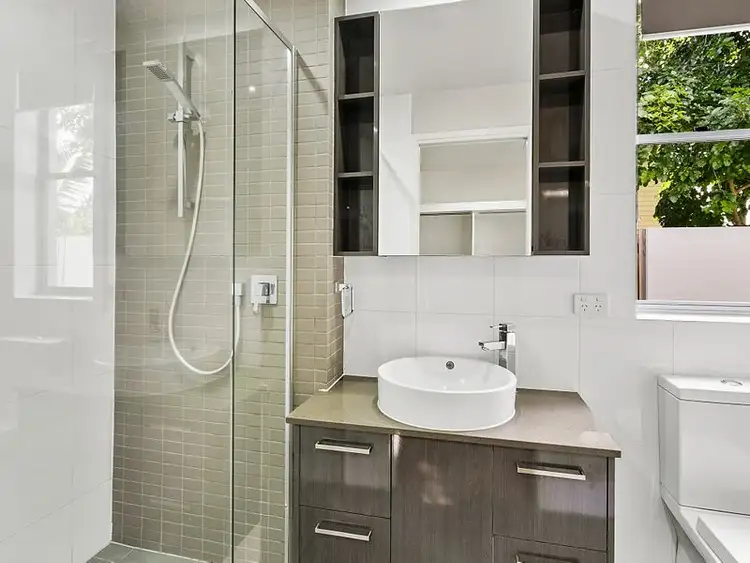 Seventh view of Homely unit listing, 1/64 Barton Road, Hawthorne QLD 4171