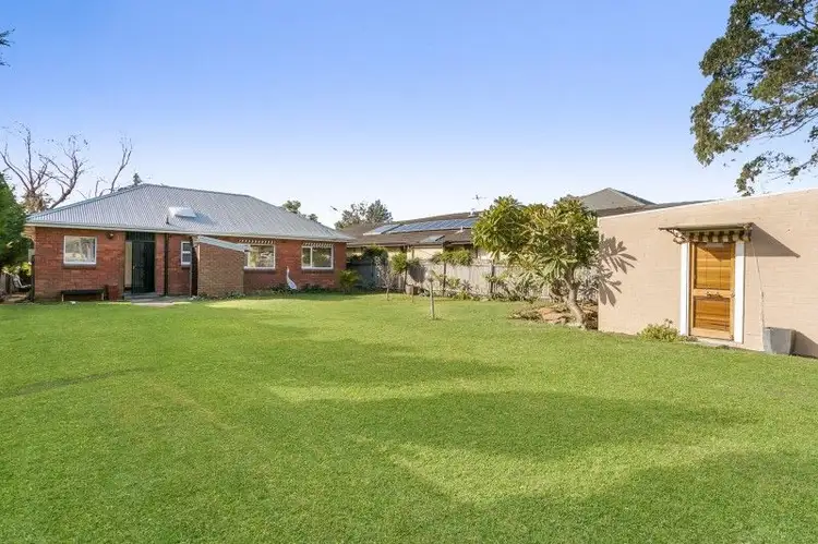 102 Macmillan Street, Seaforth NSW 2092