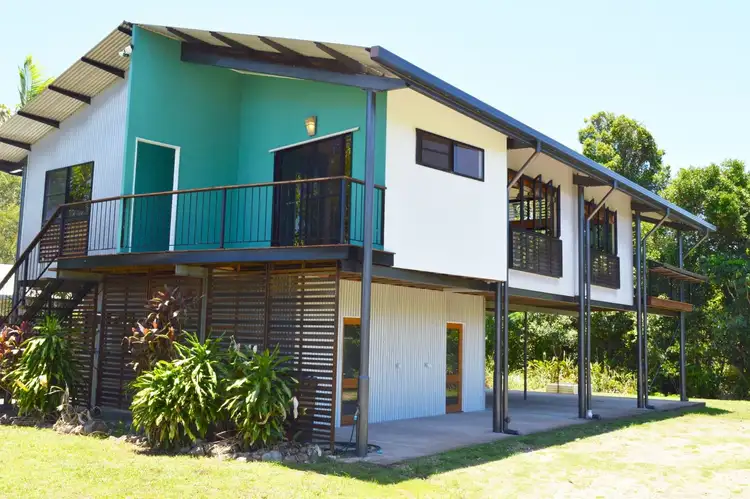 65 Holland Street, Wongaling Beach QLD 4852