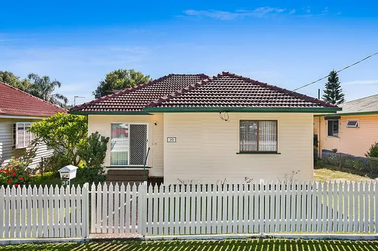 39 O'Quinn Street, Harristown QLD 4350