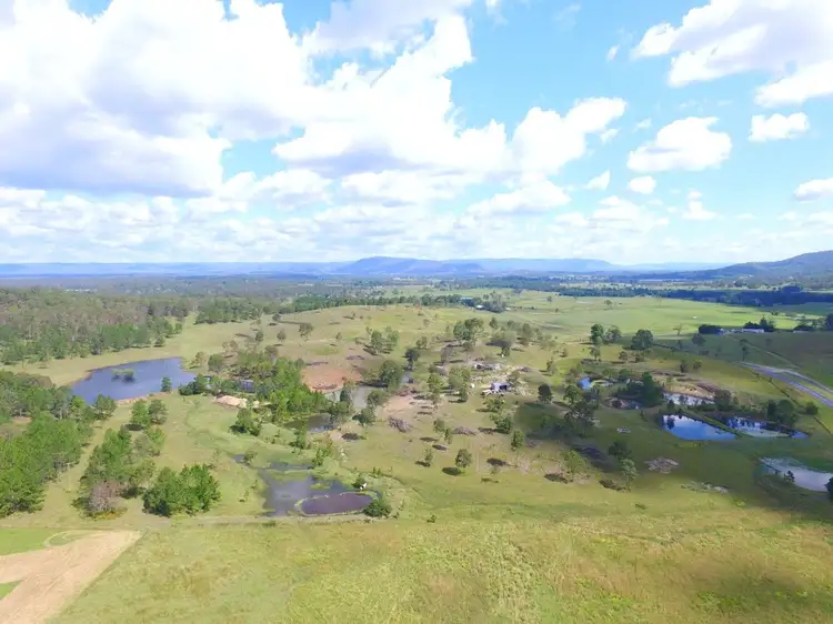 400 Cove Road, Stanmore QLD 4514