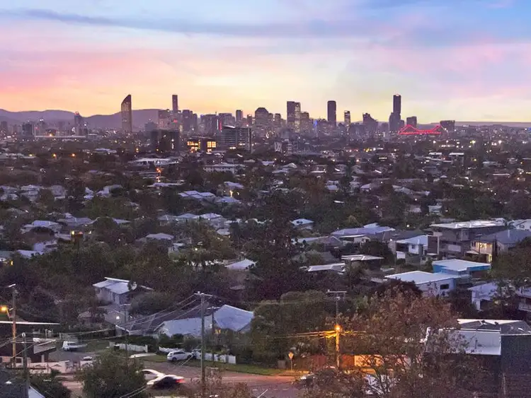 16 Sirius Street, Coorparoo QLD 4151