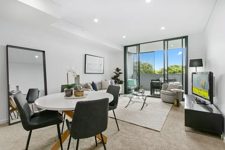 819 New Canterbury Road, Dulwich Hill NSW 2203