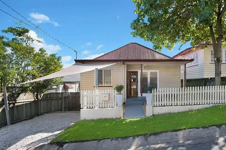 15 Argyle Street, Red Hill QLD 4059