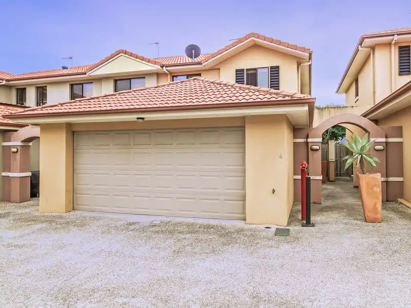 Main view of Homely townhouse listing, 4/2 Geraldton Drive, Varsity Lakes QLD 4227