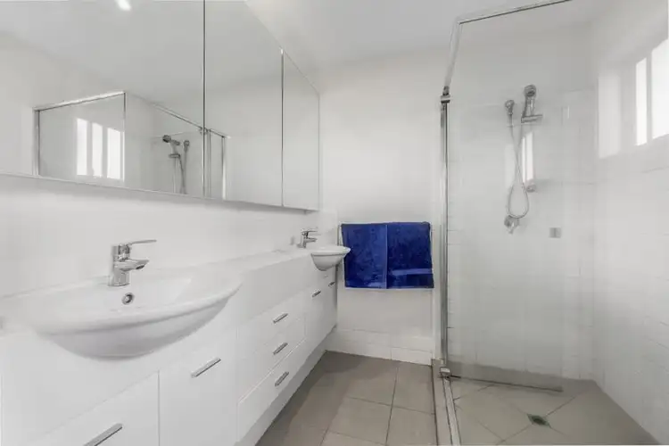 Sixth view of Homely unit listing, 6/288 Riding Road, Balmoral QLD 4171