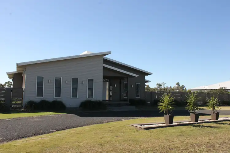7 Banjo Patterson Place, Dalby QLD 4405