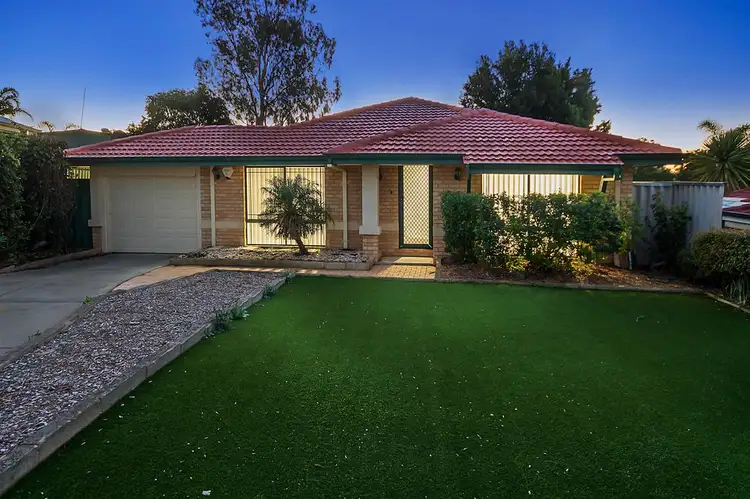 Second view of Homely house listing, 7 Werloo Court, Leda WA 6170
