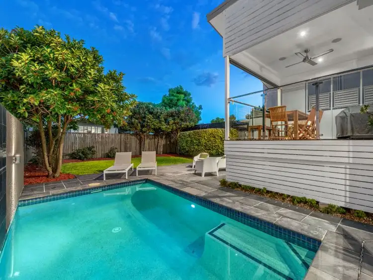 74 Stuart Street, Bulimba QLD 4171