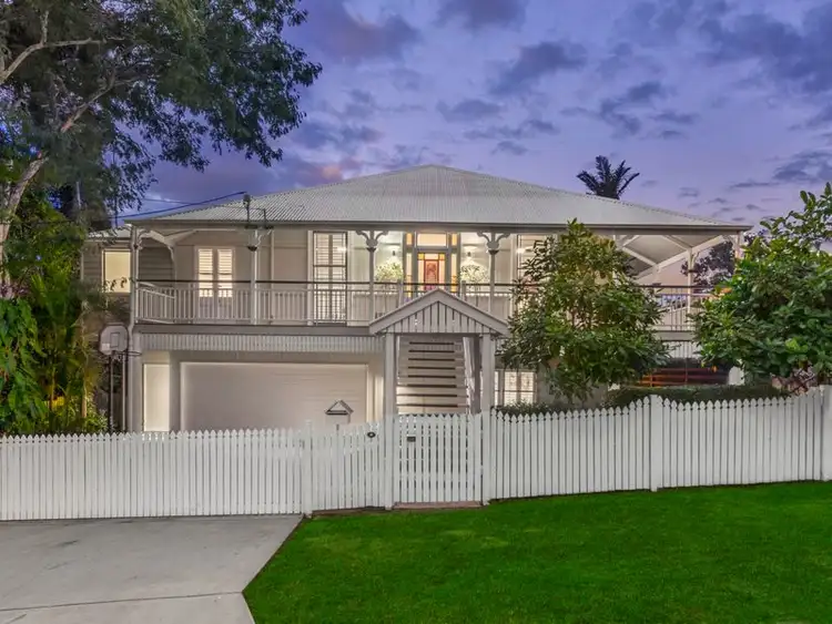 8 Pole Street, Northgate QLD 4013