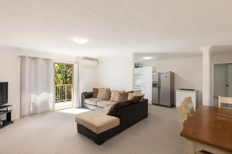 2/11 Sankey Street, Carina QLD 4152