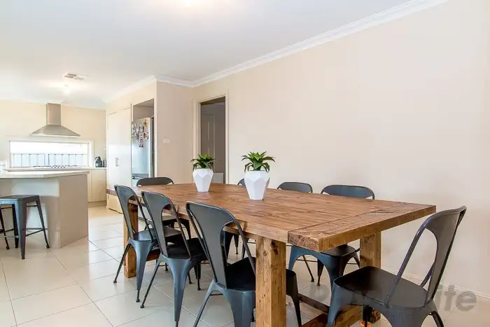 Fifth view of Homely house listing, 15 Graysynd Circuit, Cameron Park NSW 2285