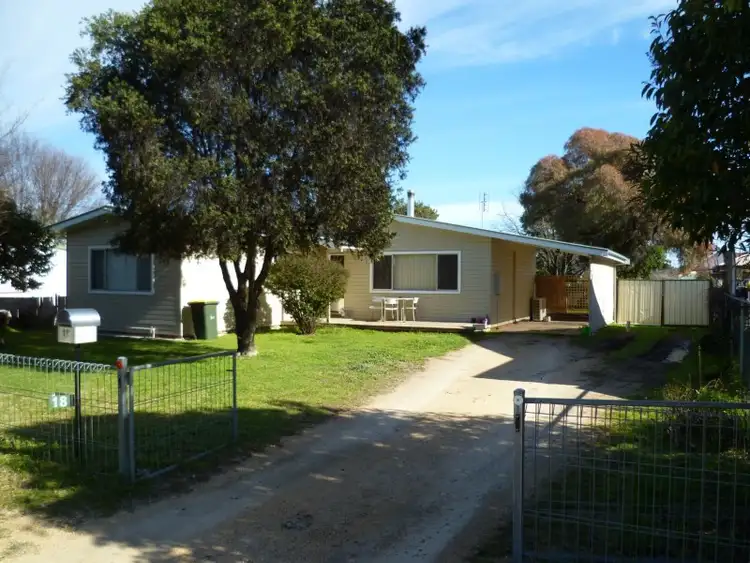 18 Chester Street, Inverell NSW 2360