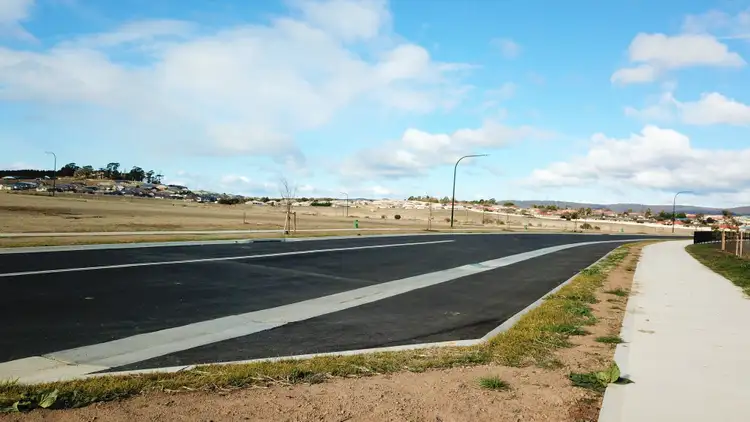 Lot 216 Quiberon Way, Goulburn NSW 2580