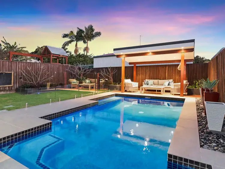 Main view of Homely house listing, 18 Parkview Avenue, Wynnum QLD 4178